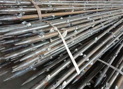 九真镇管棚钢花管加工