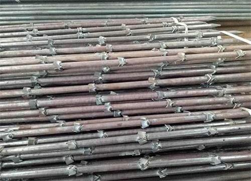 九真镇隧道钢花管